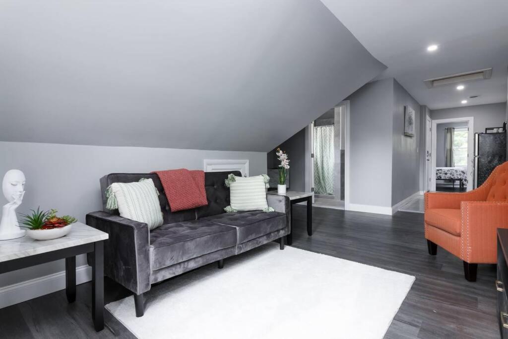 Cozy Micro Apartment, Minutes From Falls Niagara Falls Exterior foto